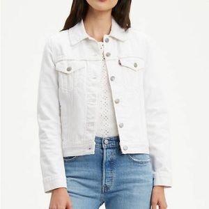 Levi Trucker Jacket